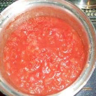バルサミコ酢入り　自家製トマトソース